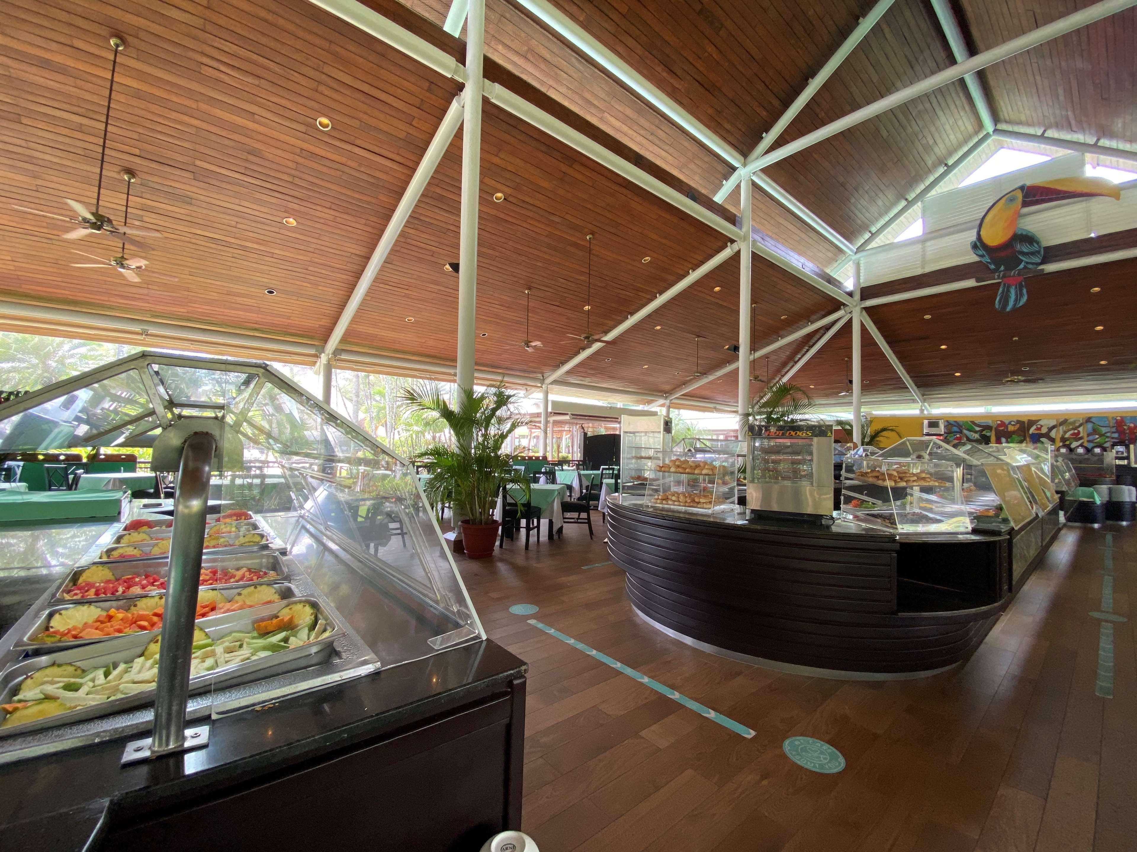 Barcelo Tambor Hotell Tambor  Exteriör bild The interior of the restaurant